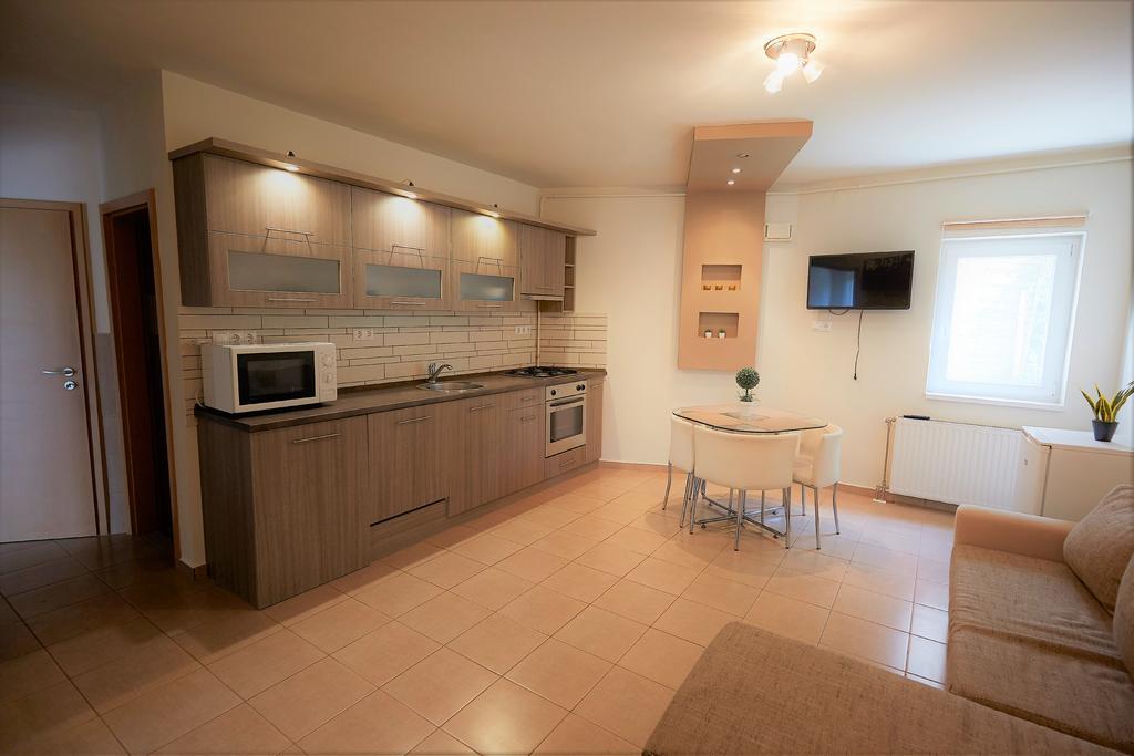 St. Peter Apartman Appartement Pécs Buitenkant foto