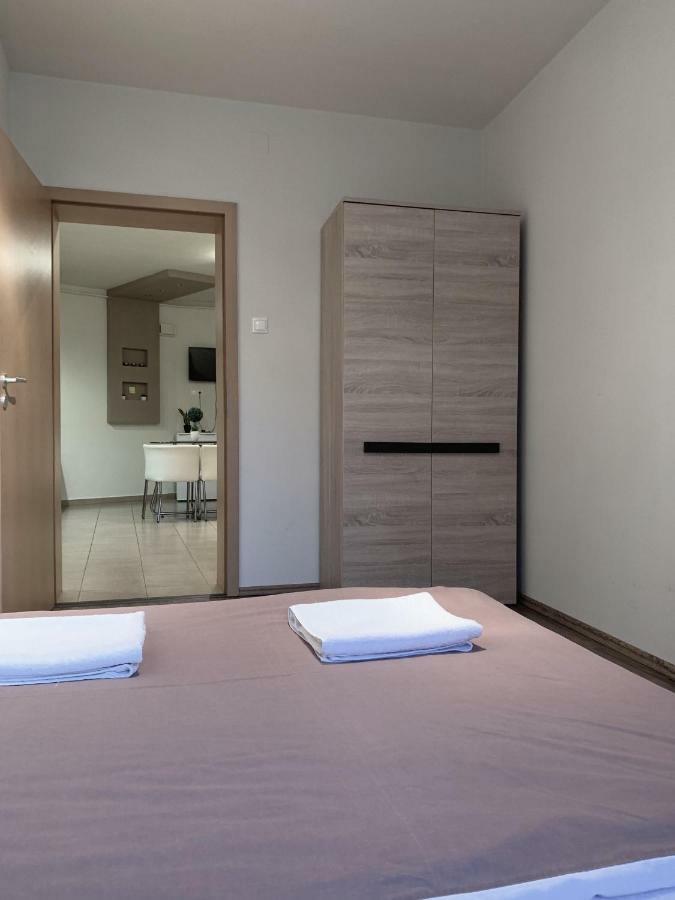 St. Peter Apartman Appartement Pécs Buitenkant foto